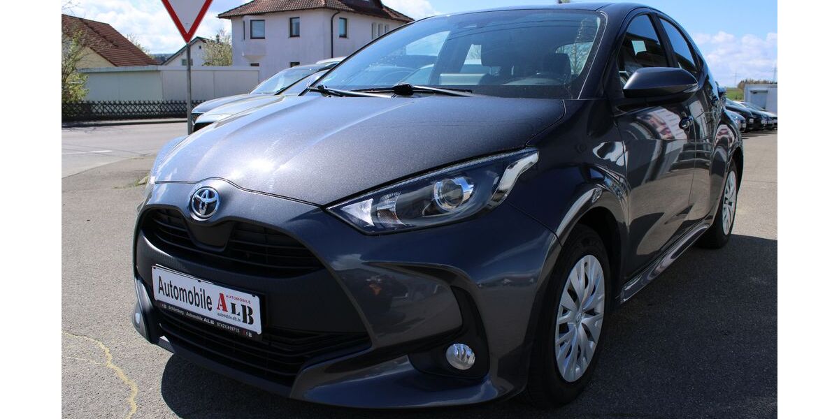Toyota Yaris 188.000 km 9.990 &euro; Schömberg 72355
