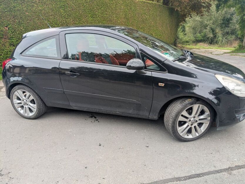 Opel Corsa 250.000 km 600 € Camburg 07774