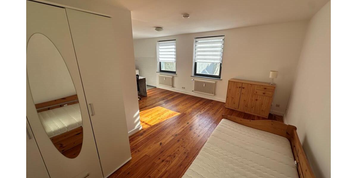 Möblierte 1-Raum Atelierwohnung mit Echtholzboden im ruhigen Hinterhaus - Appartement Gera Pforten | Angebot:26232900