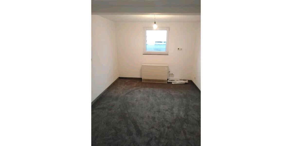 Doppelhaushälfte Bestwig - 2 Zimmer, 98 m&sup2;, 700&euro; | Angebot:25871384