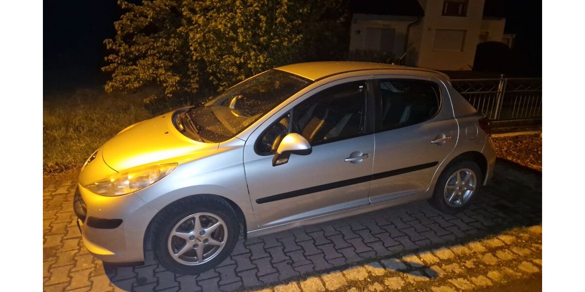 Peugeot 207 109.000 km 2.499 &euro; Lauf 91207