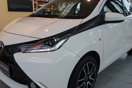 Toyota Aygo (X) 69.000 km 9.490 € Türkheim 86842