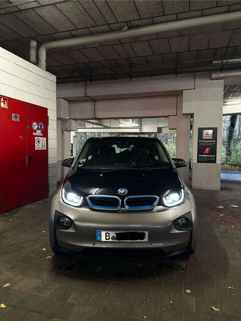 BMW i3 105.000 km 12.000 € Berlin 12045