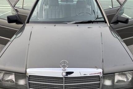 Mercedes-Benz 190 185.000 km 7.200 &euro; Holzwickede 59439