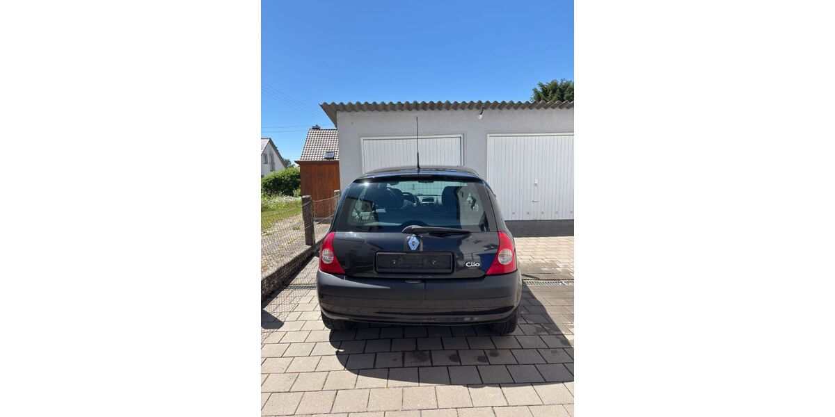 Renault Clio 224.166 km 2.500 &euro; Bad Schussenried 88427