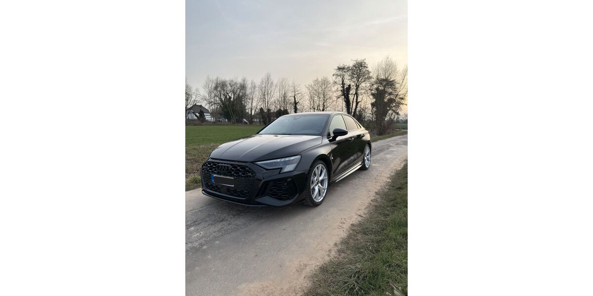 Audi RS3 37.700 km 53.999 &euro; Fröndenberg 58730