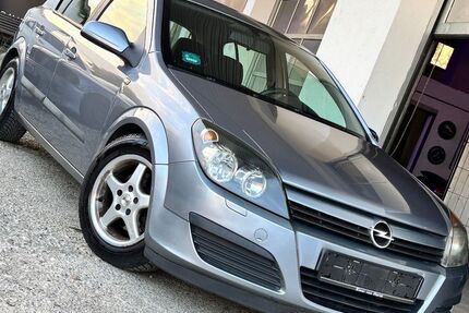 Opel Astra 122.000 km 2.999 € Seifriedswörth 84189