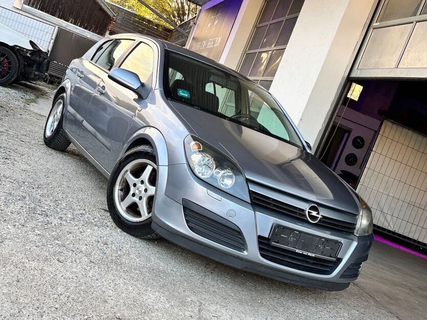 Opel Astra 122.000 km 2.999 € Seifriedswörth 84189
