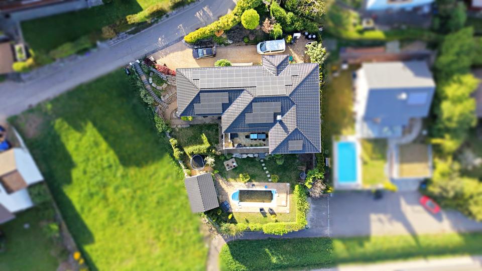 Villa Göppingen Bruckwasen - 7 Zimmer, 206 m&sup2;, 3.500&euro; | Angebot:26566211