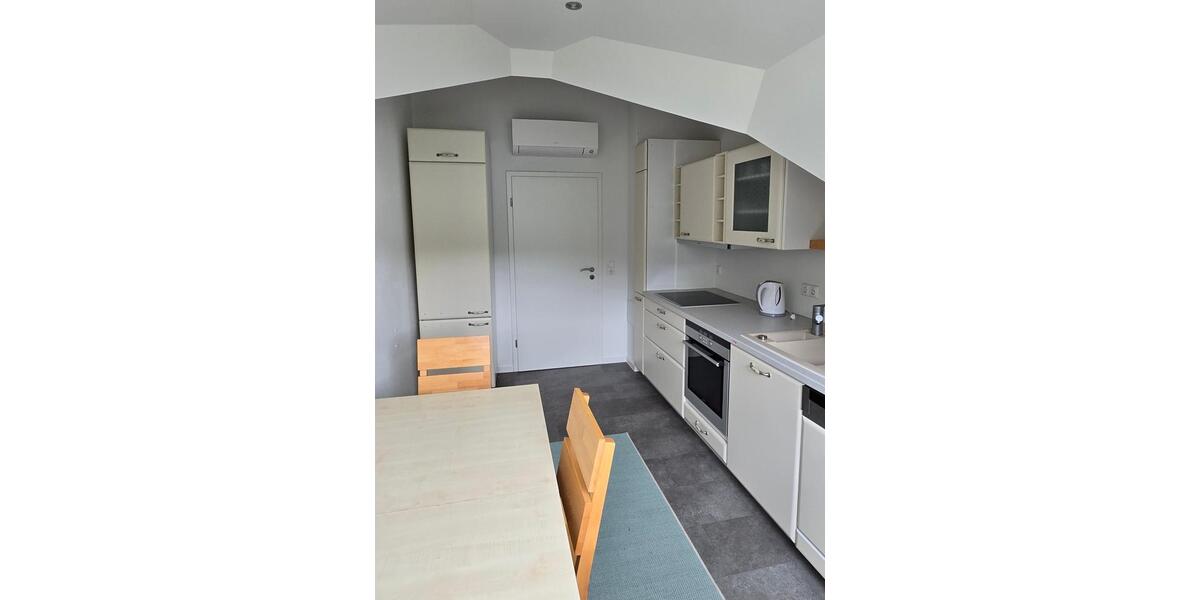 NUR für REFERENDARE oder Lehrkräfte - voll möblierte Wohnung 2 zimmer