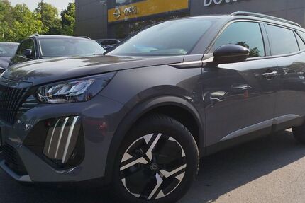 Peugeot 2008 8.974 km 27.478 € Brandenburg an der Havel 14772