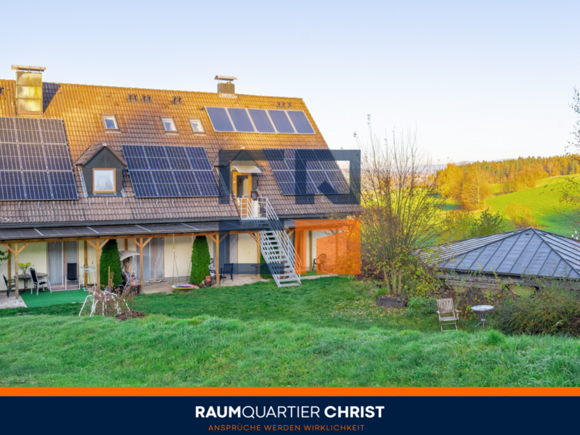 Haus zum Kaufen in Bad Neualbenreuth 400.000 € 372 m²