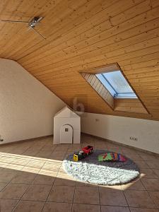 IDYLLISCHES FAMILIENPARADIES IN RUHIGER LAGE - Einfamilienhaus Wurmlingen | Angebot:27257977