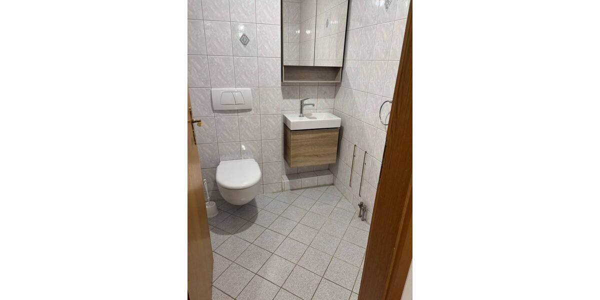 Etagenwohnung Scheer - 4 Zimmer, 100 m&sup2;, 195.000&euro; | Angebot:25729743