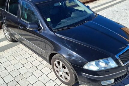 Skoda Octavia 220.000 km 2.222 &euro; zella-mehlis 98544
