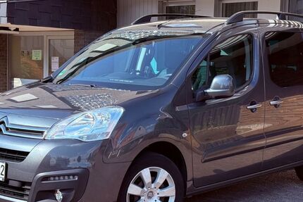 Citroen Berlingo 114.494 km 7.499 &euro; bonn 53175