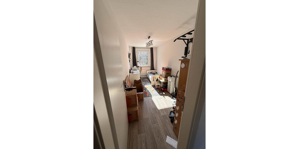 Etagenwohnung Zschopau - 3 Zimmer, 56 m&sup2;, 350&euro; | Angebot:25380125
