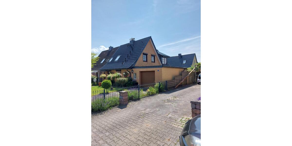 Sie sparen hier - ohne Maklerprovision ! 4 zimmer