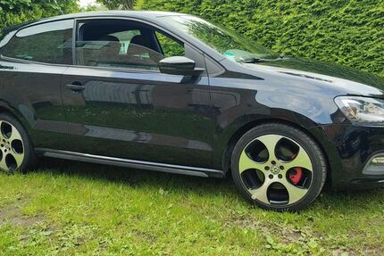 VW Polo 205.000 km 4.700 &euro; Ahrenshagen Daskow OT Altenwillersh 18320