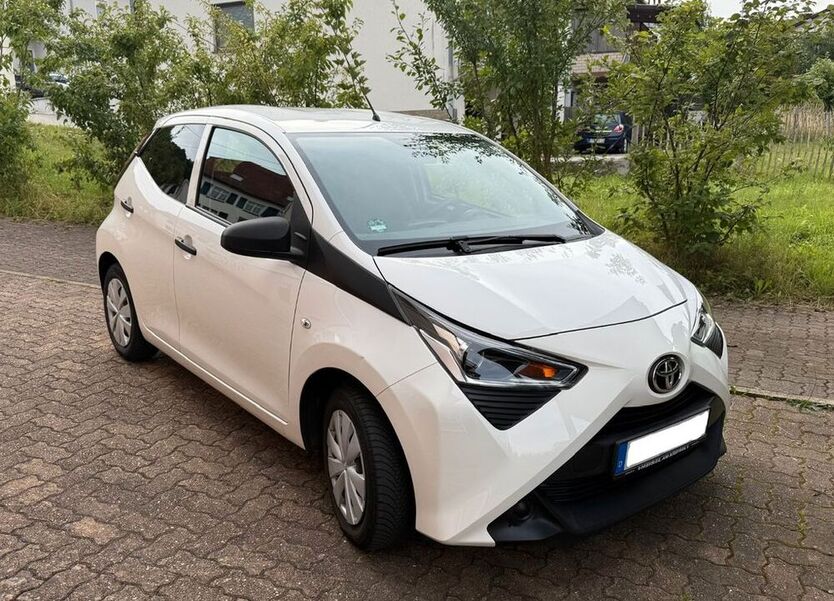 Aygo (X)