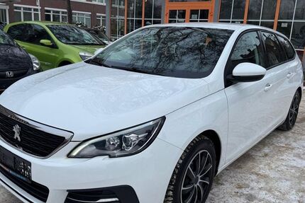 Peugeot 308 126.900 km 8.990 &euro; Magdeburg 39124