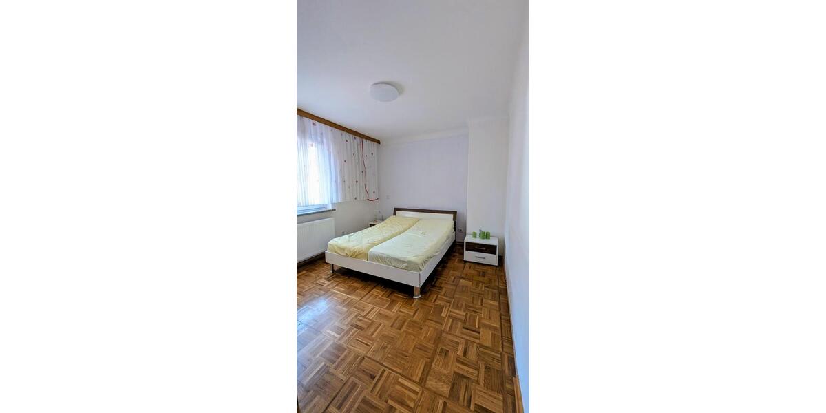 Einfamilienhaus Sondershausen - 8 Zimmer, 201 m&sup2;, 1.200&euro; | Angebot:26147519