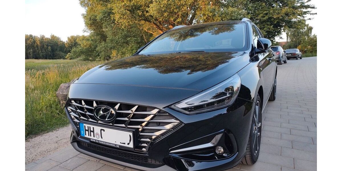 Hyundai i30 42.300 km 18.450 &euro; Hamburg 21031