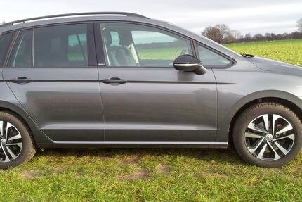 VW Golf Sportsvan 48.500 km 19.500 &euro; Wienhausen 29342