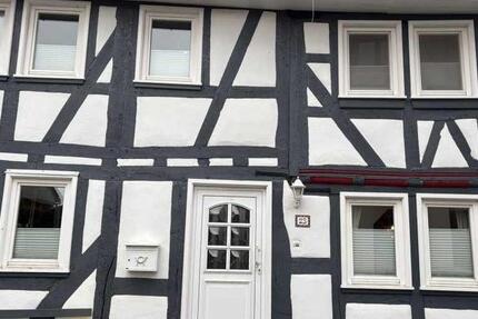 Haus Grünberg - 5 Zimmer, 130 m&sup2;, 1.100&euro; | Angebot:25149960