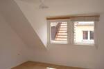 +Zentrumsnahe Single-Wohnung im Dachgeschoss+