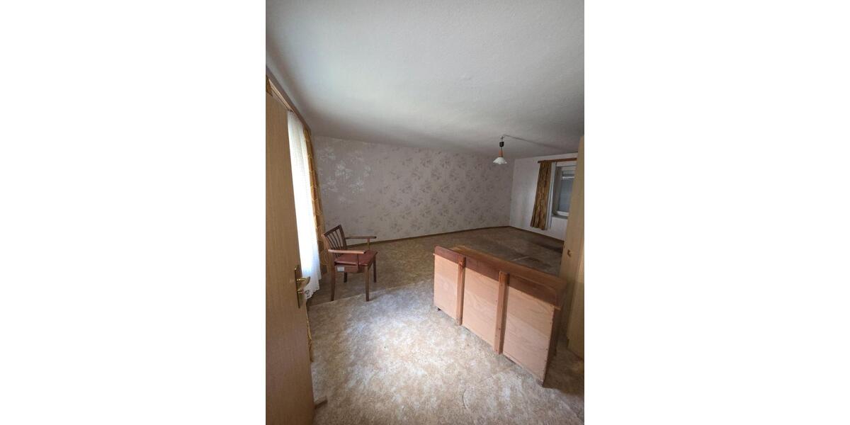 Bauernhaus, Landhaus Schirnding - 8 Zimmer, 120 m&sup2;, 49.000&euro; | Angebot:27137861