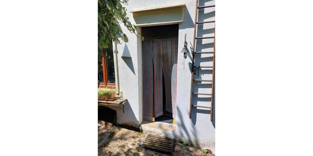 Reihenhaus Zell (Mosel) - 3 Zimmer, 75 m&sup2;, 95.000&euro; | Angebot:27005562