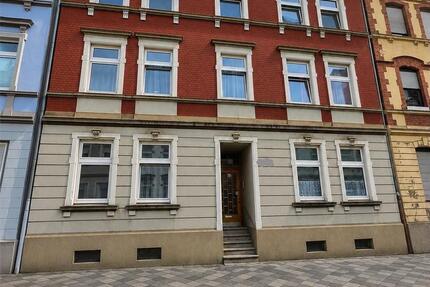 Haus Gelsenkirchen Gelsenkirchen-Mitte - 14 Zimmer, 244 m&sup2;, 235.000&euro; | Angebot:27131845