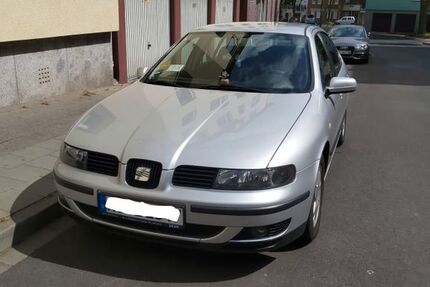 Seat Leon 272.000 km 1.500 &euro; Aachen 52070