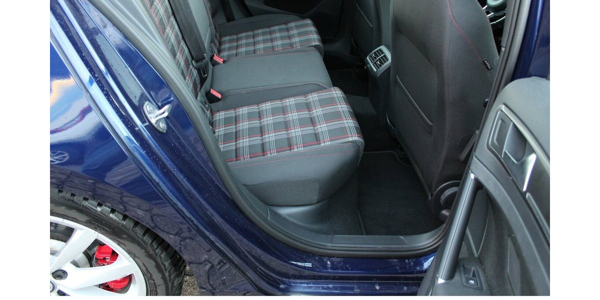 VW Golf VII GTI Performance DSG/NAVI/LED/ACC 90.985 km 20.500 &euro; Höchstenbach 57629