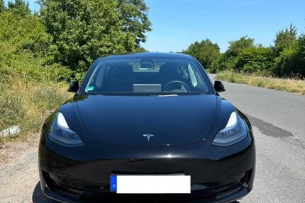 Tesla Model 3 108.000 km 22.900 &euro; Kahl 63796