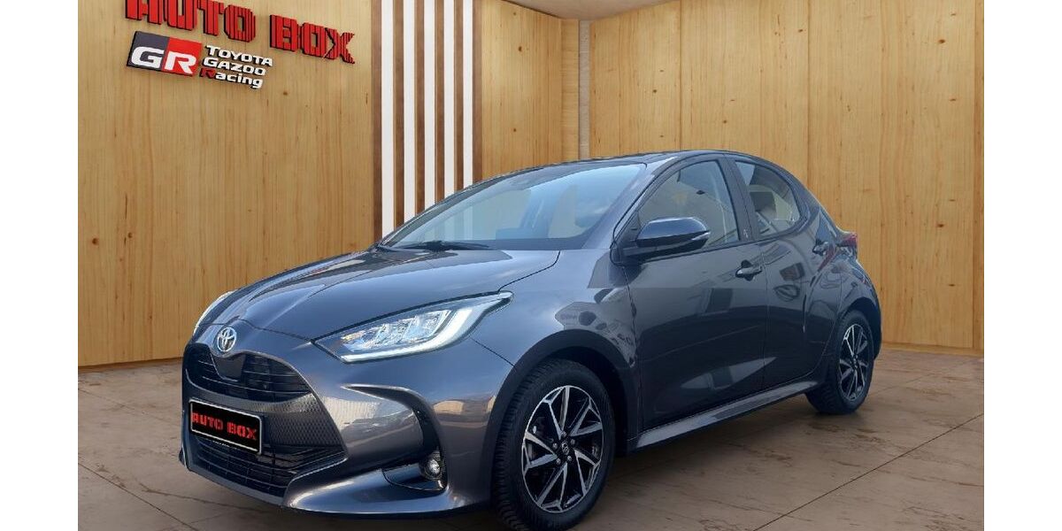 Toyota Yaris 17.000 km 15.950 &euro; Bremerhaven 27580