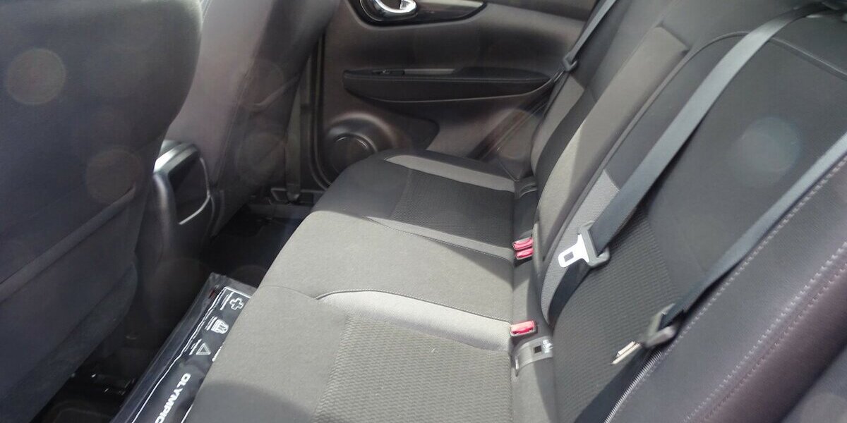 Nissan Qashqai N-Way Rückfahrkamera, Parksensoren, 33.922 km 15.890 &euro; Rodgau 63110
