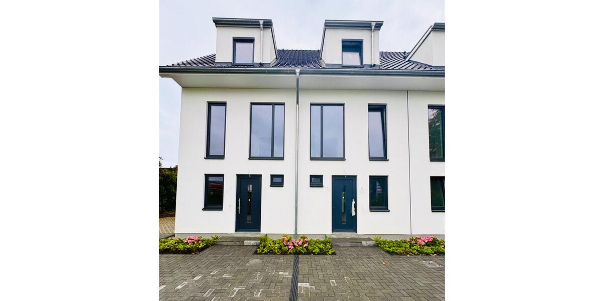 Reihenhaus Bad Segeberg - 5 Zimmer, 104 m&sup2;, 1.700&euro; | Angebot:25438147