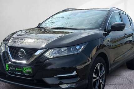 Nissan Qashqai 57.294 km 17.333 &euro; Halle 06130