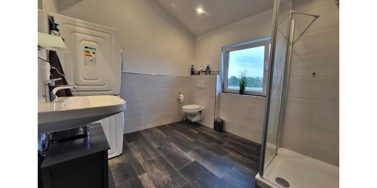 Dachgeschoßwohnung Uplengen - 2 Zimmer, 66 m&sup2;, 580&euro; | Angebot:25238564