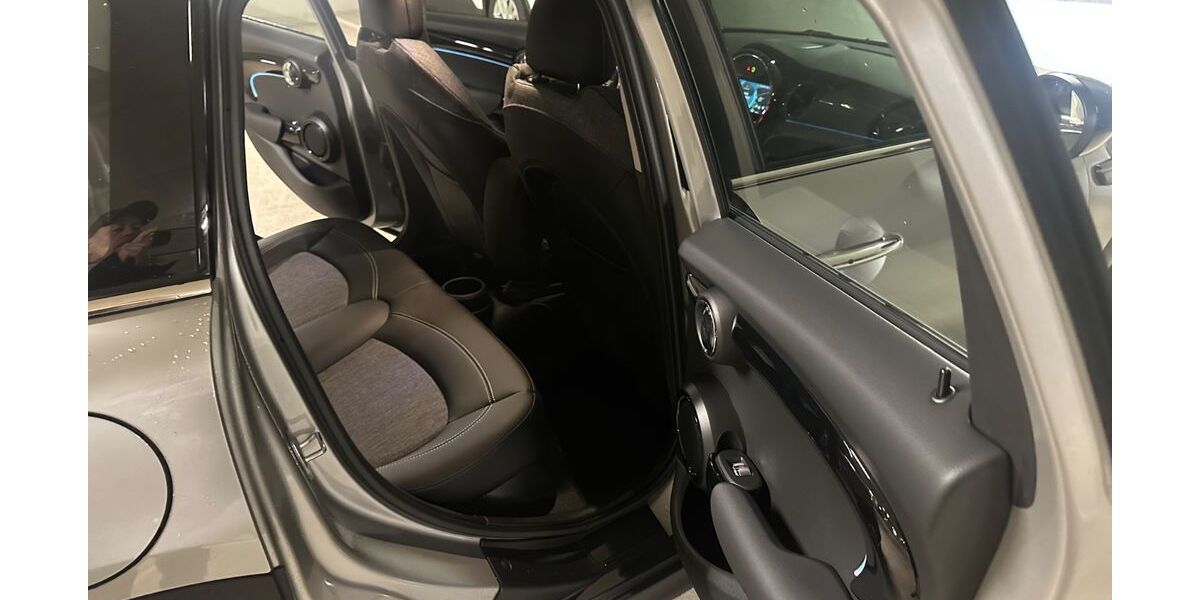 Mini Cooper 28.000 km 22.900 &euro; Dingolfing 84130