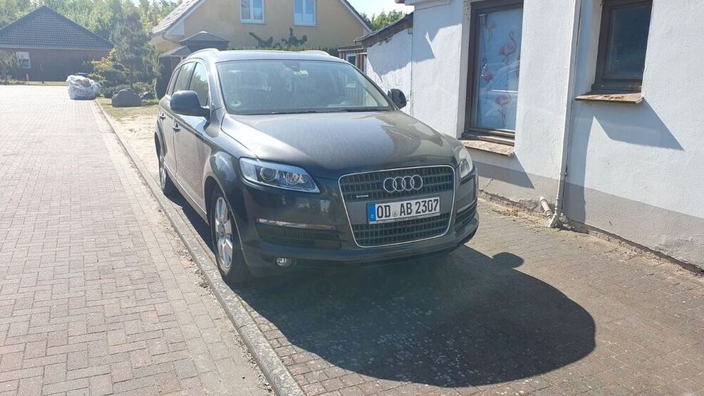 Q7