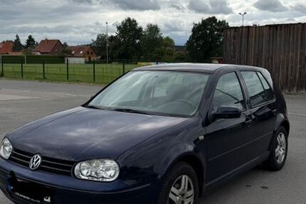 VW Golf 375.000 km 1.050 &euro; Sassenburg 38525