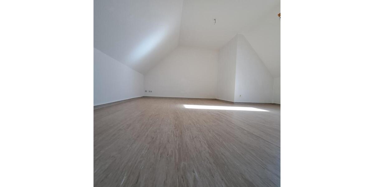 Dachgeschoßwohnung Kyritz - 2 Zimmer, 52 m&sup2;, 410&euro; | Angebot:26427527
