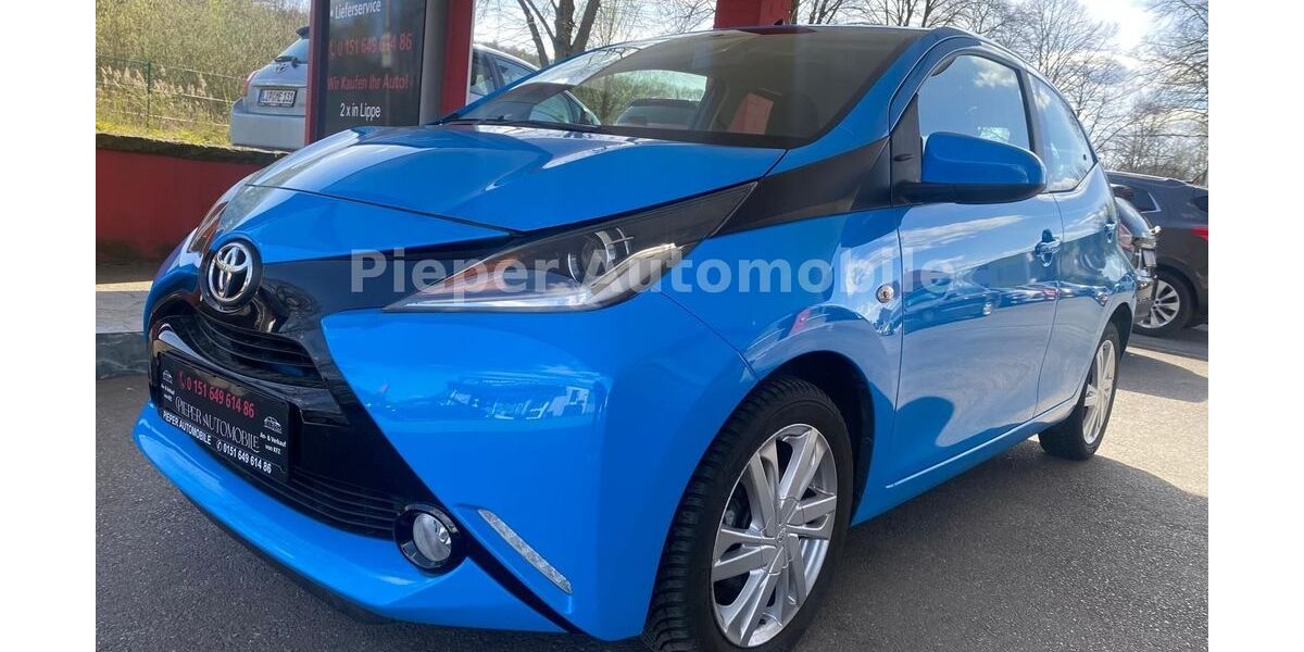 Toyota Aygo (X) 72.000 km 8.490 &euro; Oerlinghausen 33813