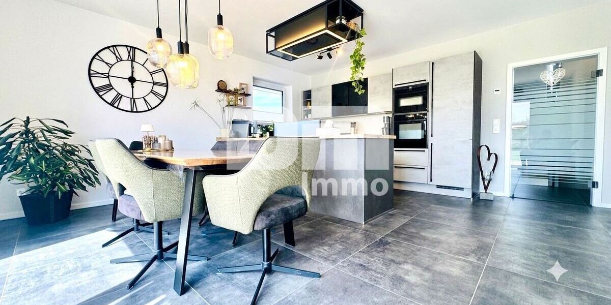 Exklusiver Neubautraum mit Premium-Ausstattung, großer Terrasse und Doppelgarage - Einfamilienhaus Bad Arolsen | Angebot:27023643