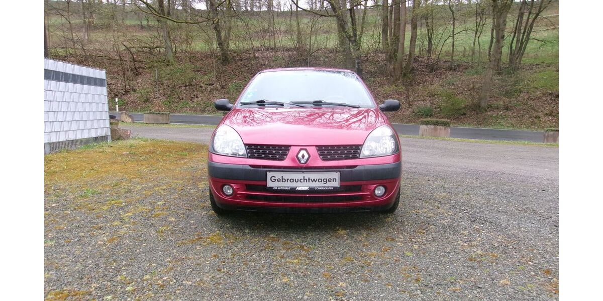 Renault Clio 149.600 km 1.800 &euro; Trusetal 98596