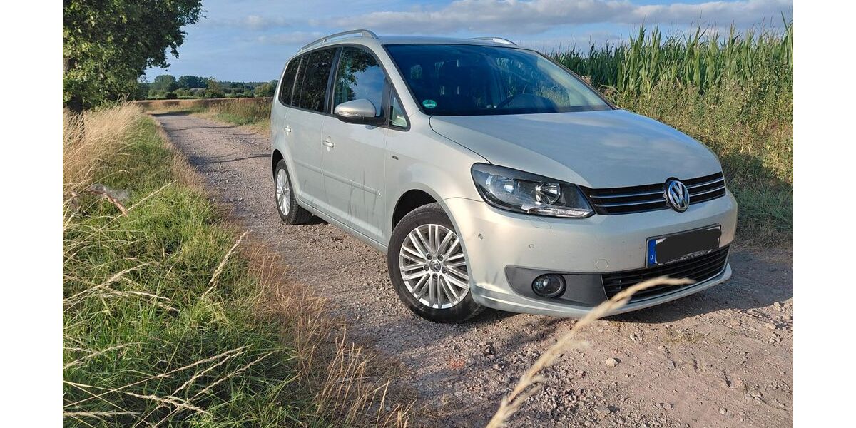 VW Touran 200.500 km 5.290 &euro; Legden 48739