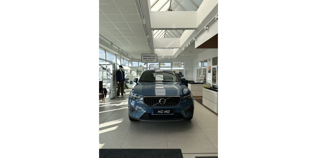 Volvo XC40 9.500 km 38.900 &euro; Freiberg 09599